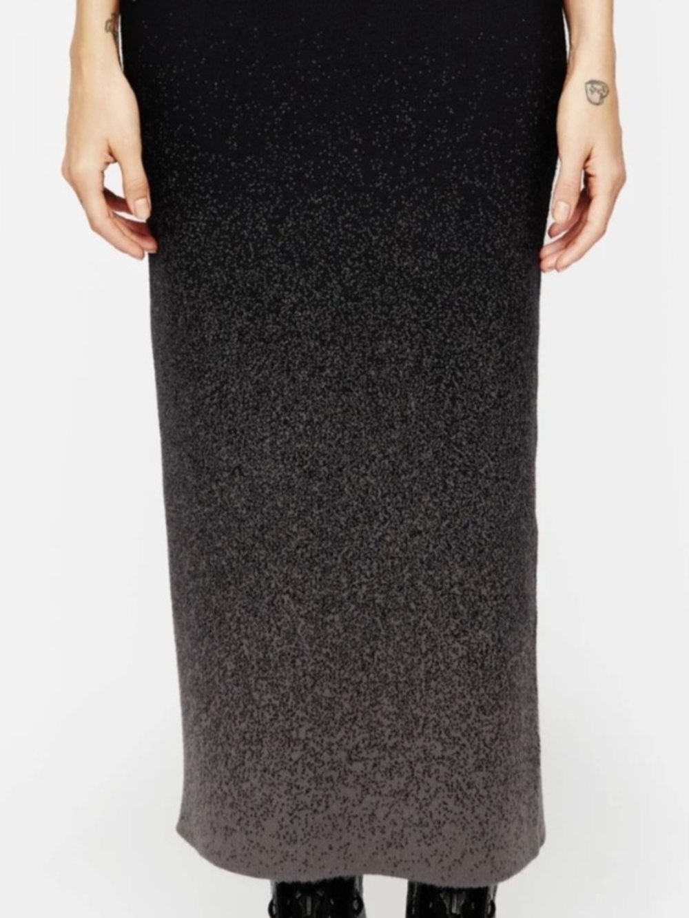 Disturbia Nightjar Ombre Knit Mermaid Maxi Skirt - Black to Gray L